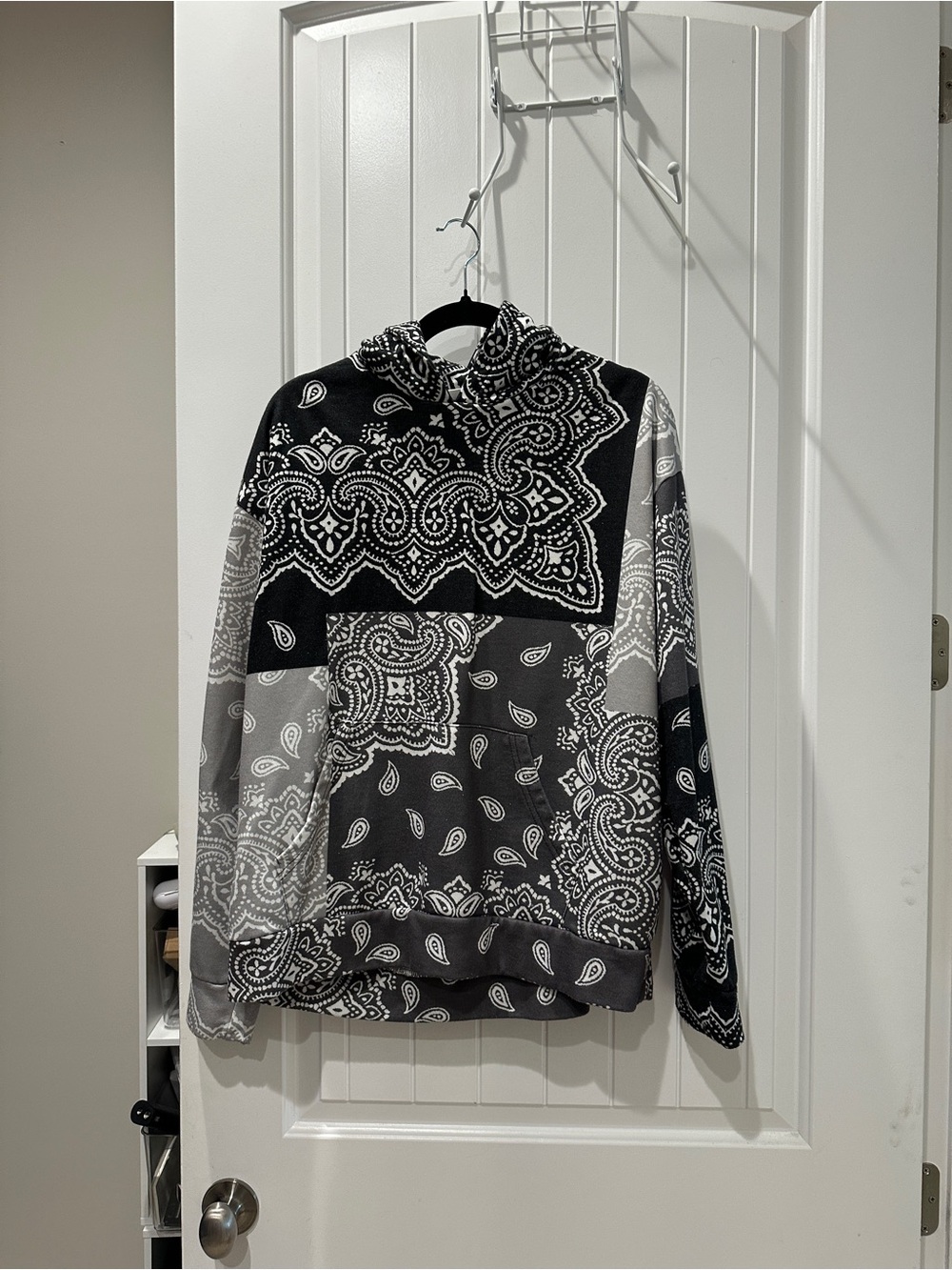 100% cotton Paisley Black & Gray Pullover Hoodie
